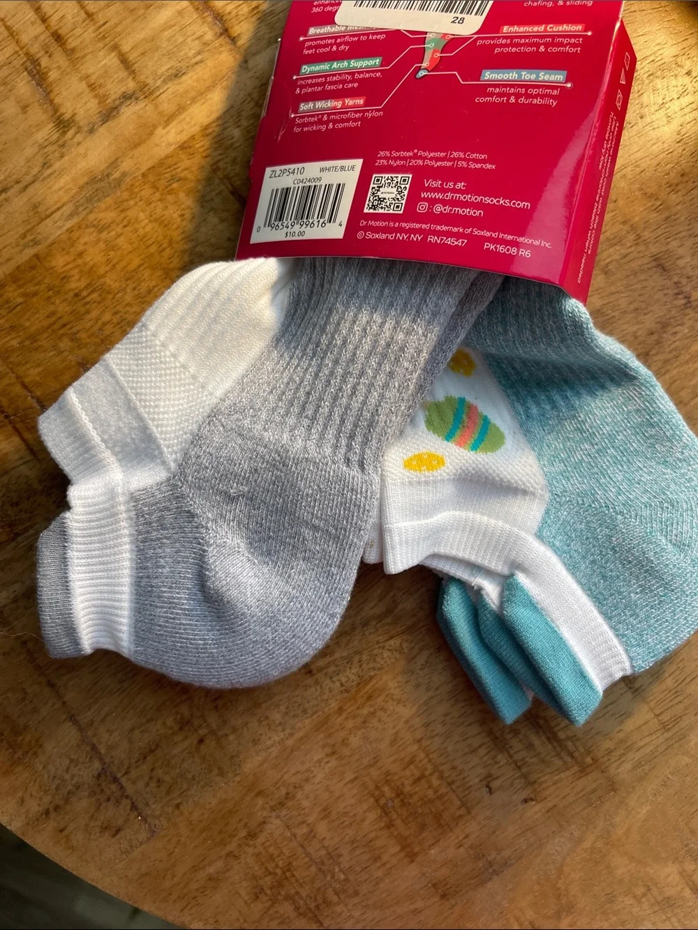 Dr Motion 2pk Pickleball Compression Ankle Socks - Light Blue & White Size 4-10